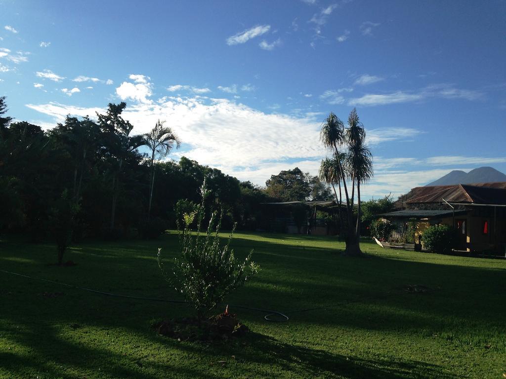 Hotel Posada De Don Rodrigo Panajachel Buitenkant foto