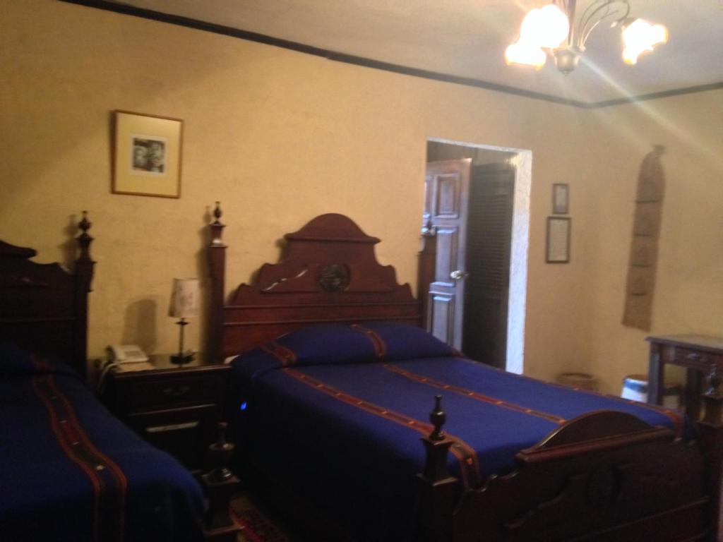 Hotel Posada De Don Rodrigo Panajachel Kamer foto