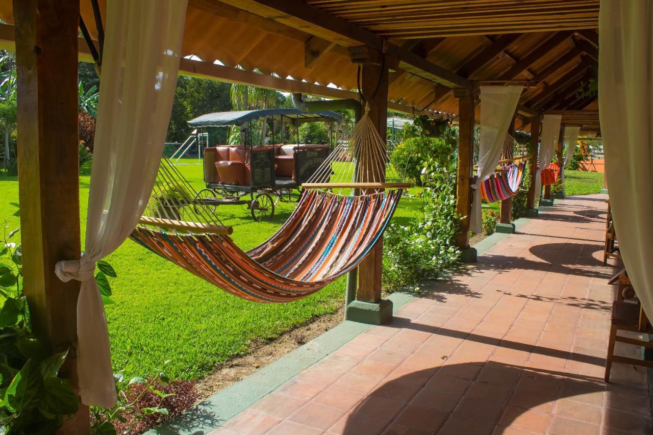 Hotel Posada De Don Rodrigo Panajachel Buitenkant foto